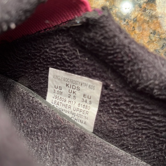 Merrell slip on - Picture 2 of 4